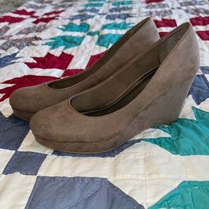 It’s OK “Carina” Faux Suede Wedge Pumps, Brownish-Gray, Size 7.5
